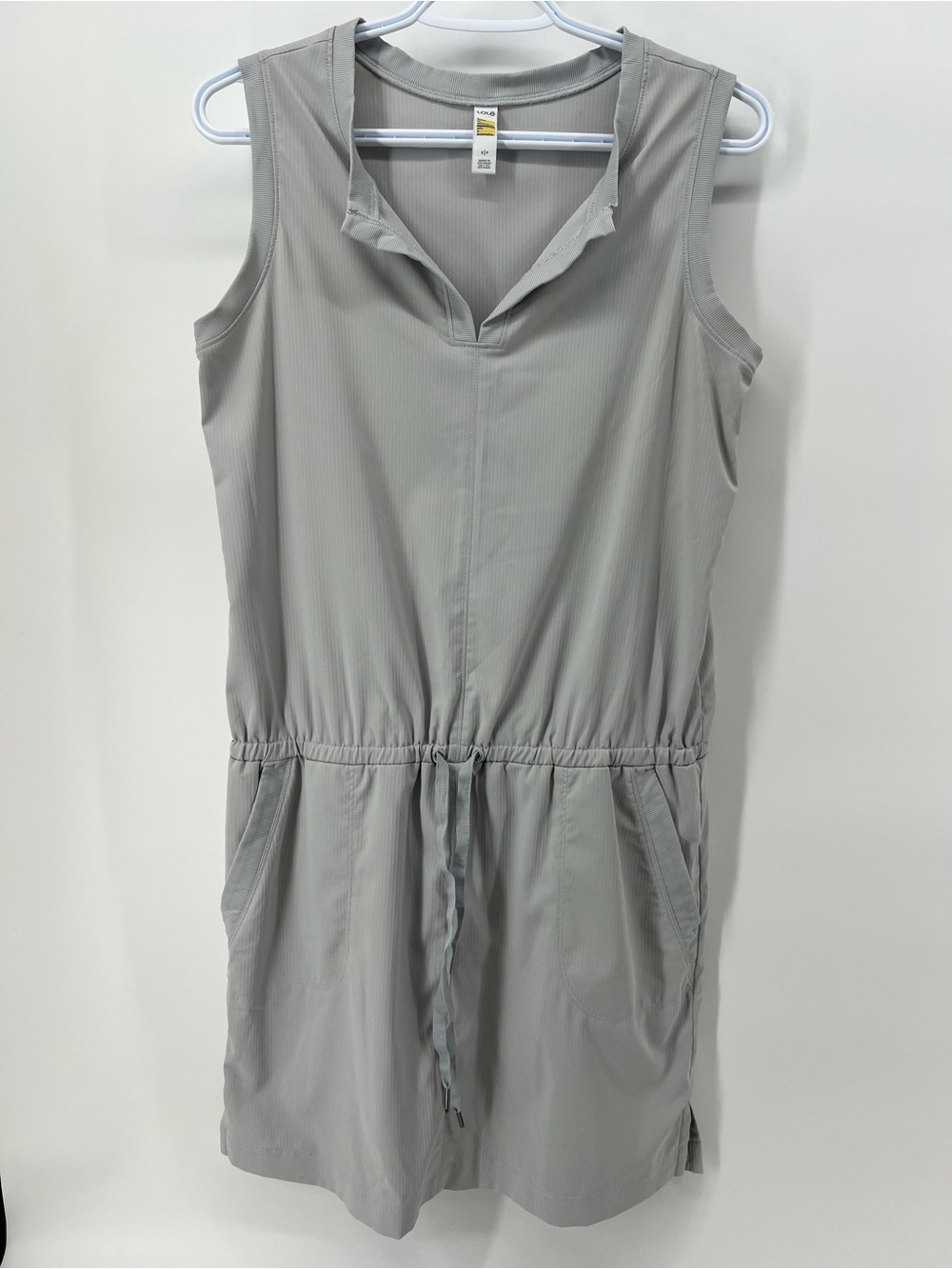 Lole Women’s Small Light Gray Athletic Sleeveless V-Neck Drawstring Dress